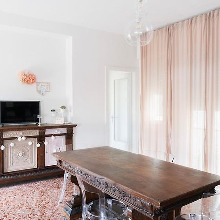 Appartamenti Di Casa Verbavolant シラクーサ エクステリア 写真